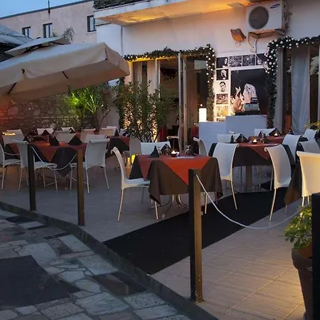 Отель Scigliano