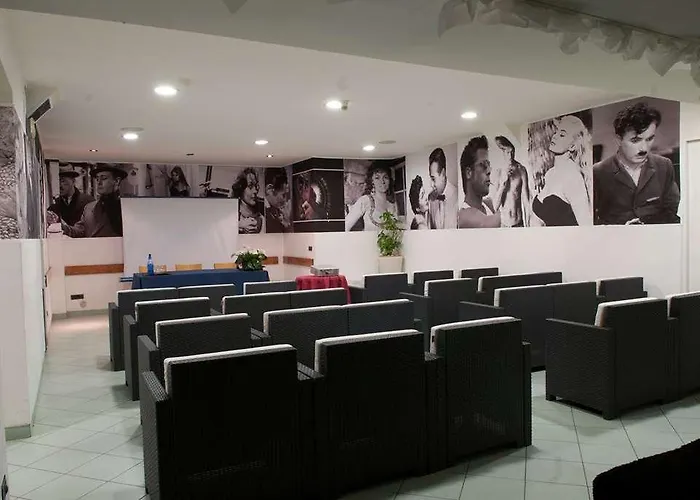 酒店 Scigliano 罗萨诺